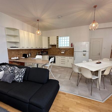 Centroom Apartment Boedapest Buitenkant foto