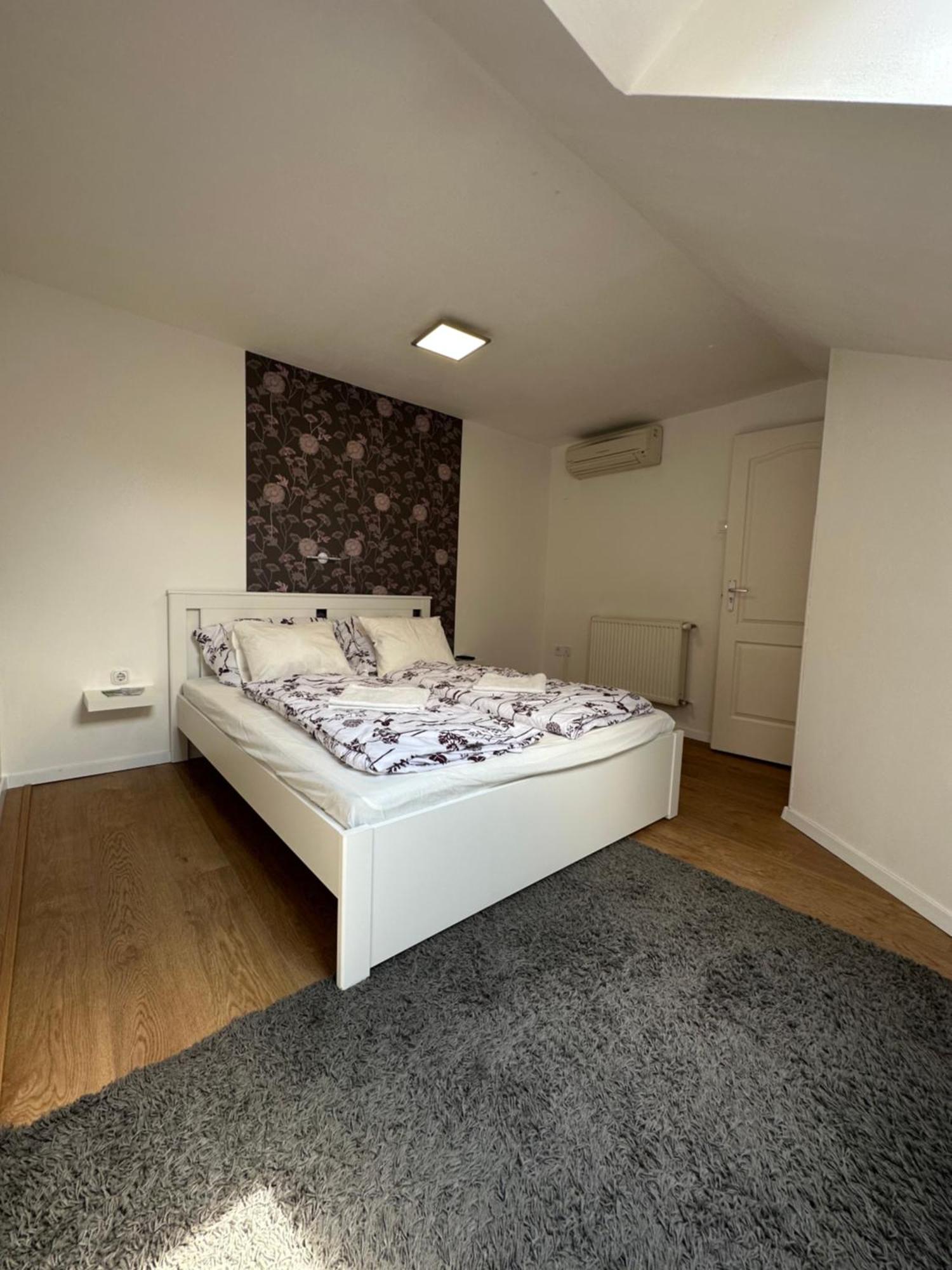 Centroom Apartment Boedapest Buitenkant foto